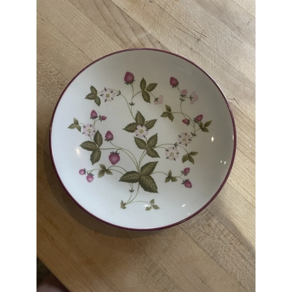 Homer Laughlin China Wild Strawberry 5